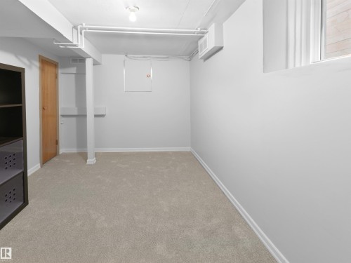 9808 90 Avenue, Edmonton, AB - Indoor