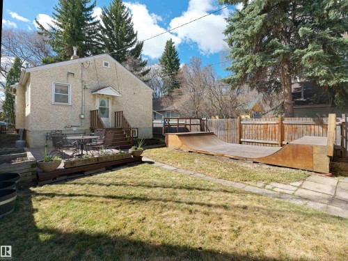 9808 90 Avenue, Edmonton, AB - Outdoor