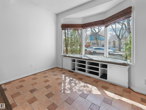 9808 90 Avenue, Edmonton, AB - Indoor Photo Showing Other Room