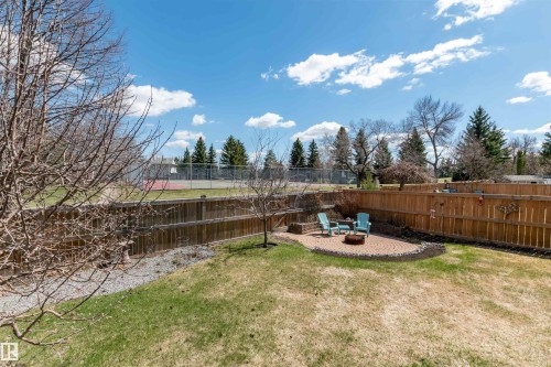 687 Meadowview Drive, Sherwood Park, AB - Outdoor