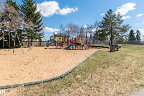 687 Meadowview Drive, Sherwood Park, AB - Outdoor