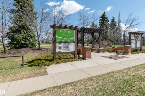 687 Meadowview Drive, Sherwood Park, AB - Outdoor