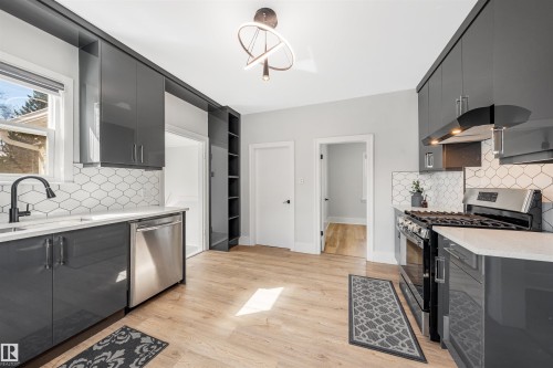 11828 50 St, Edmonton, AB - Indoor Photo Showing Kitchen With Stainless Steel Kitchen With Upgraded Kitchen
