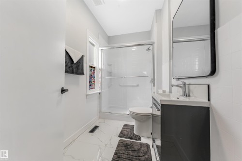 11828 50 St, Edmonton, AB - Indoor Photo Showing Bathroom