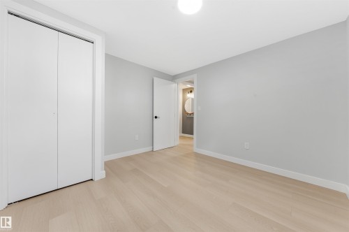 11828 50 St, Edmonton, AB - Indoor Photo Showing Other Room
