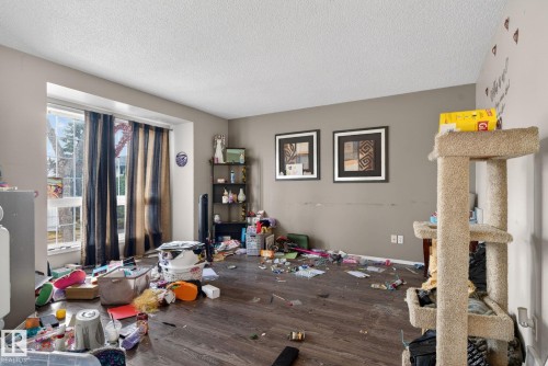 Image quality insufficient for description - 64 3311 58 Street, Edmonton, AB - Indoor Photo Showing Other Room