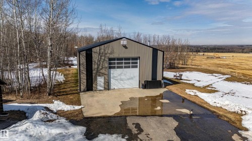 22031 Twp Rd 472, Rural Wetaskiwin County, AB - Outdoor