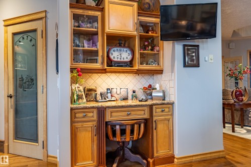 22031 Twp Rd 472, Rural Wetaskiwin County, AB - Indoor
