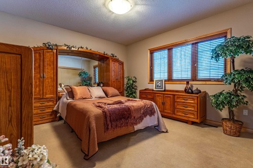 22031 Twp Rd 472, Rural Wetaskiwin County, AB - Indoor Photo Showing Bedroom