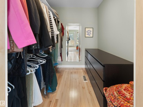 9815 90 Avenue, Edmonton, AB - Indoor With Storage