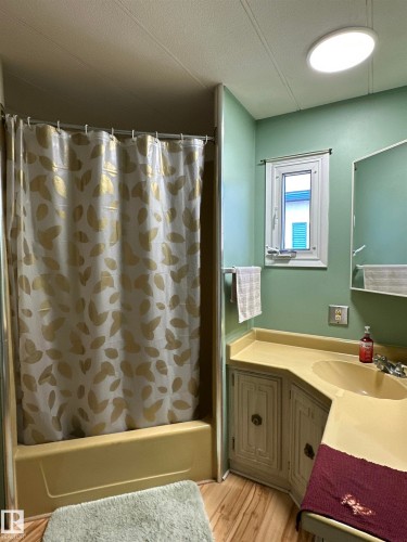 192 Lee Ridge Road, Edmonton, AB - Indoor Photo Showing Bathroom