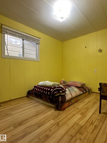 192 Lee Ridge Road, Edmonton, AB - Indoor Photo Showing Bedroom