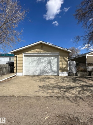 192 Lee Ridge Road, Edmonton, AB - Outdoor