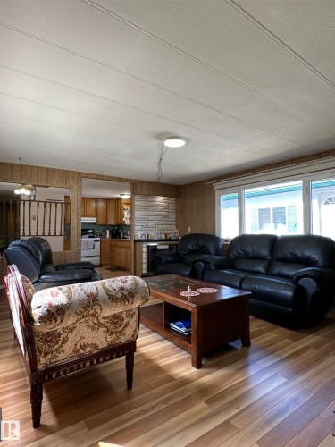 192 Lee Ridge Road, Edmonton, AB - Indoor Photo Showing Living Room