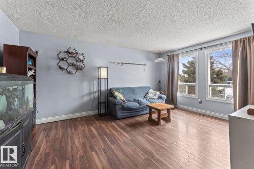 1815 Forest Drive, Cold Lake, AB - Indoor Photo Showing Living Room