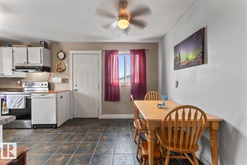 1815 Forest Drive, Cold Lake, AB - Indoor