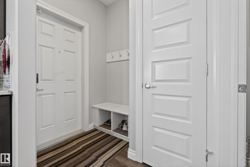7294 Armour Crescent, Edmonton, AB - Indoor Photo Showing Other Room