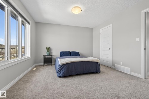 7294 Armour Crescent, Edmonton, AB - Indoor Photo Showing Bedroom
