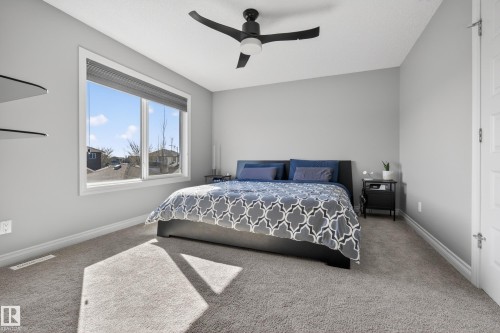 7294 Armour Crescent, Edmonton, AB - Indoor Photo Showing Bedroom