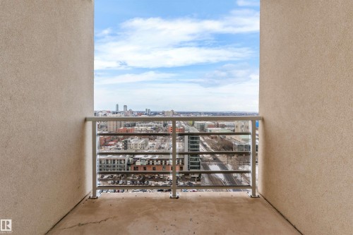 1901 10388 105 Street, Edmonton, AB - Outdoor
