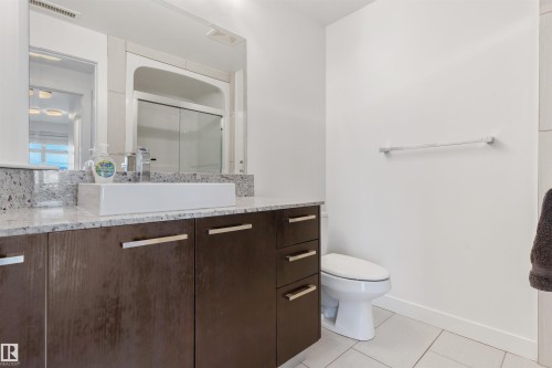 1901 10388 105 Street, Edmonton, AB - Indoor Photo Showing Bathroom