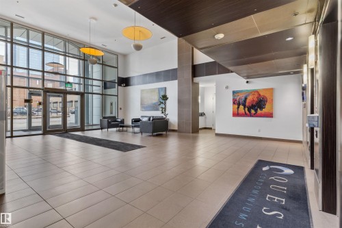 1901 10388 105 Street, Edmonton, AB - Indoor Photo Showing Other Room