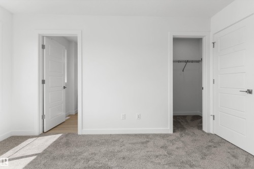 1056 14 Avenue, Edmonton, AB - Indoor