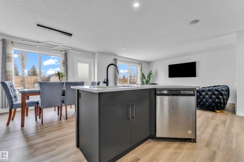 88 Bonin, Beaumont, AB - Indoor