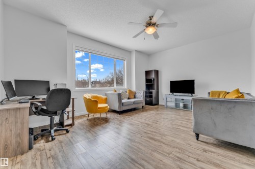 88 Bonin, Beaumont, AB - Indoor Photo Showing Other Room