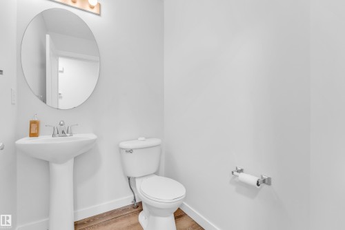 88 Bonin, Beaumont, AB - Indoor Photo Showing Bathroom