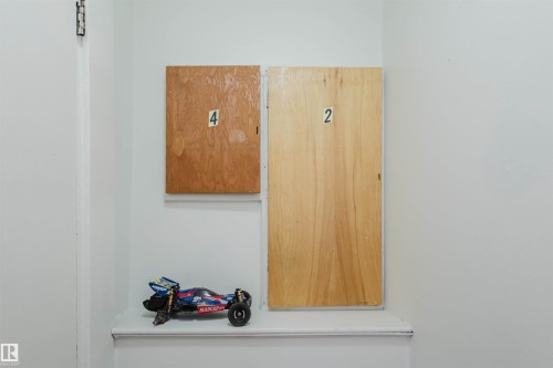 Image quality insufficient for description - 10831 80 Avenue, Edmonton, AB - Indoor Photo Showing Other Room