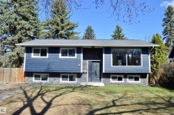 26 GREENWOOD Way Sherwood Park, AB T8A 0J5