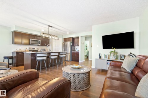 6504 59 Avenue, Beaumont, AB - Indoor Photo Showing Other Room