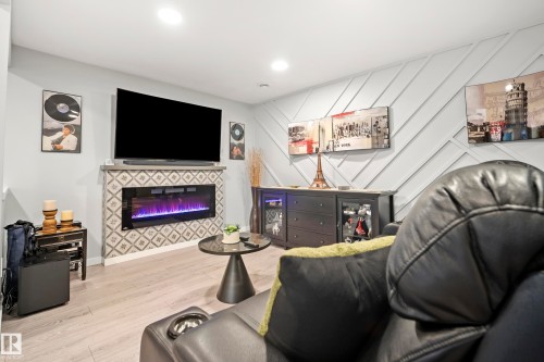6504 59 Avenue, Beaumont, AB - Indoor With Fireplace