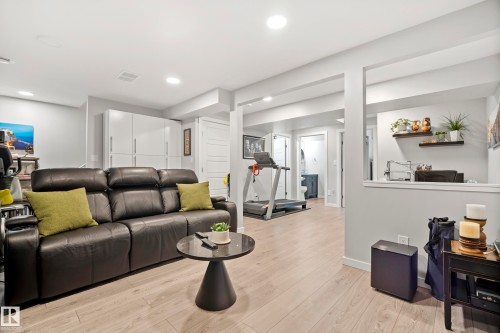 6504 59 Avenue, Beaumont, AB - Indoor