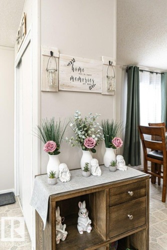 Image quality insufficient for description - 1637 68 Avenue, Edmonton, AB - Indoor