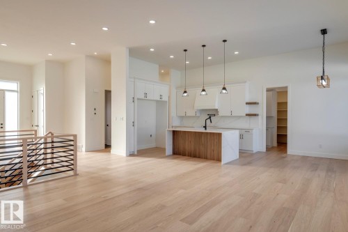 15 Pinnacle Key, Rural Sturgeon County, AB - Indoor Photo Showing Kitchen With Upgraded Kitchen