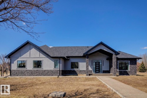 15 Pinnacle Key, Rural Sturgeon County, AB - Outdoor With Facade