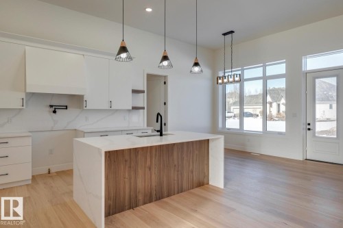 15 Pinnacle Key, Rural Sturgeon County, AB - Indoor Photo Showing Kitchen