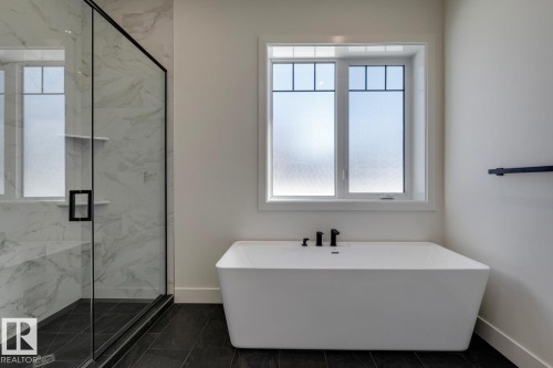 15 Pinnacle Key, Rural Sturgeon County, AB - Indoor Photo Showing Bathroom