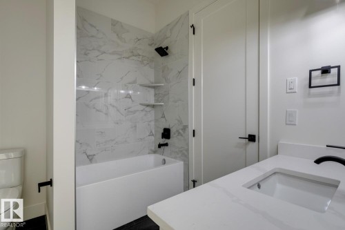15 Pinnacle Key, Rural Sturgeon County, AB - Indoor Photo Showing Bathroom