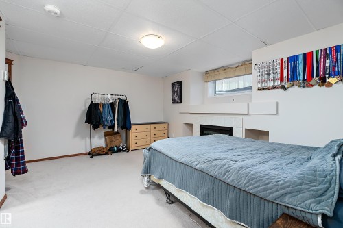 1223 117 Street, Edmonton, AB - Indoor Photo Showing Bedroom