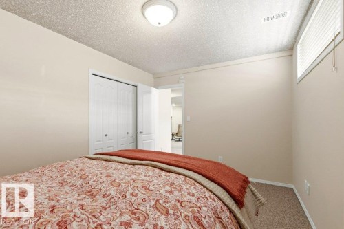 244 Wolf Willow Road, Edmonton, AB - Indoor Photo Showing Bedroom