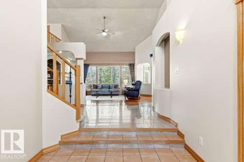 244 Wolf Willow Road, Edmonton, AB - Indoor Photo Showing Other Room