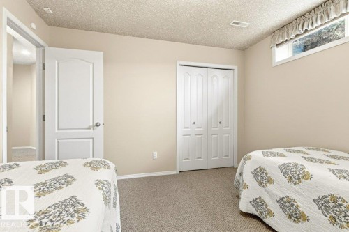 244 Wolf Willow Road, Edmonton, AB - Indoor Photo Showing Bedroom