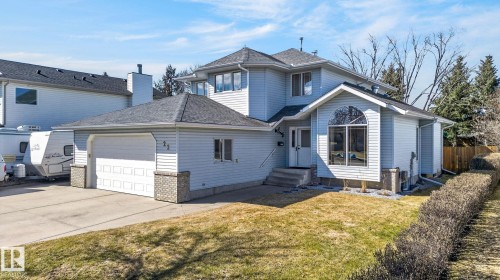 22 WESTPARK Road  Fort Saskatchewan, AB T8L 3X2