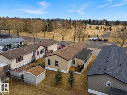 1634 66 Ave - Maple Ridge Mh Pa, Edmonton, AB - Outdoor
