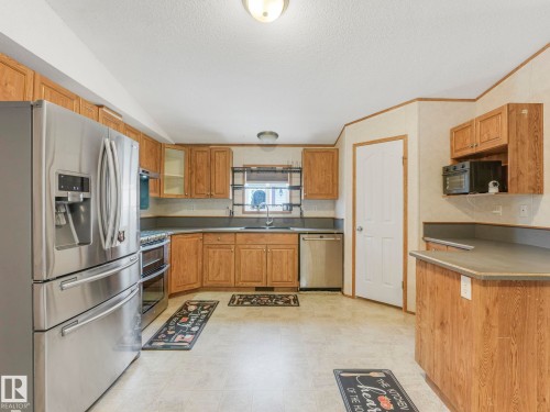 1634 66 Ave - Maple Ridge Mh Pa, Edmonton, AB - Indoor Photo Showing Other Room