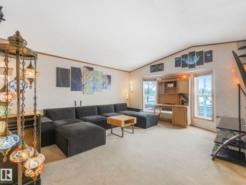 1634 66 Ave - Maple Ridge Mh Pa, Edmonton, AB - Indoor