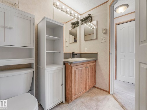 1634 66 Ave - Maple Ridge Mh Pa, Edmonton, AB - Indoor